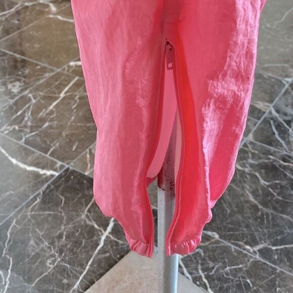 Pink pants  - Picture 7 of 12